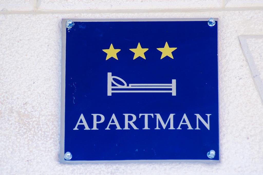 Apartments Anamarija Split Exterior photo