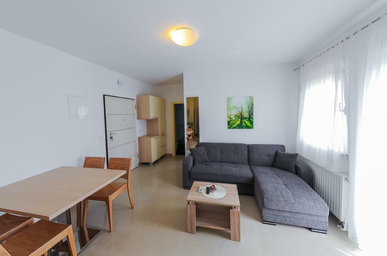 Apartments Anamarija Split Exterior photo
