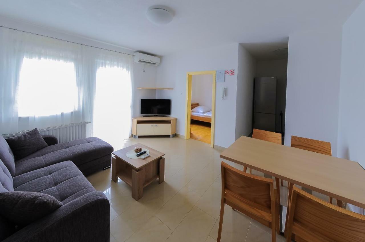Apartments Anamarija Split Exterior photo
