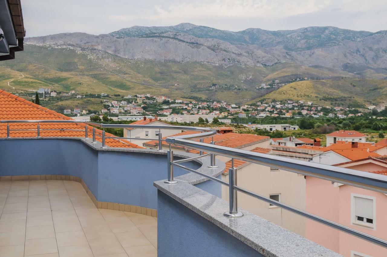Apartments Anamarija Split Exterior photo